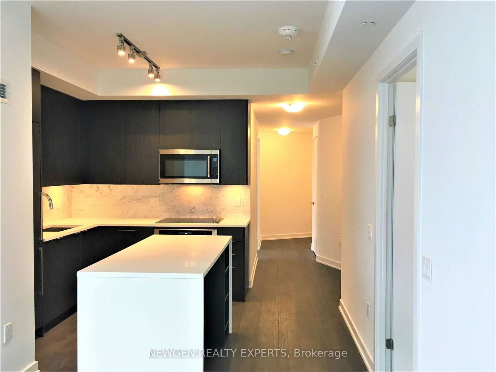 38 Iannuzzi St, unit 1204 for rent