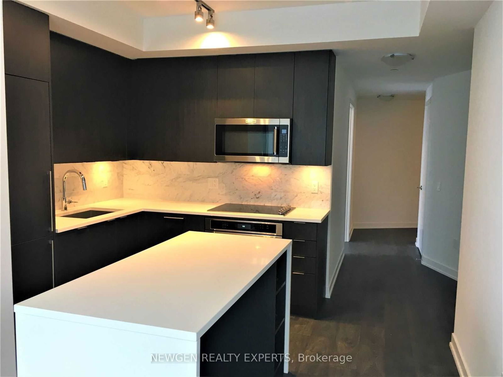 38 Iannuzzi St, unit 1204 for rent