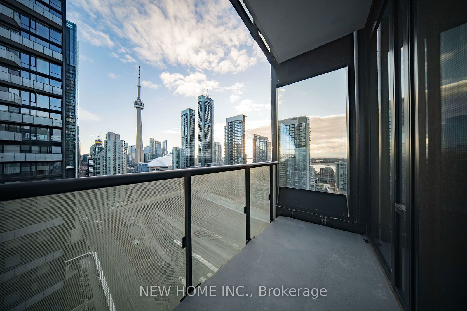 480 Front St W, unit 2014 for rent