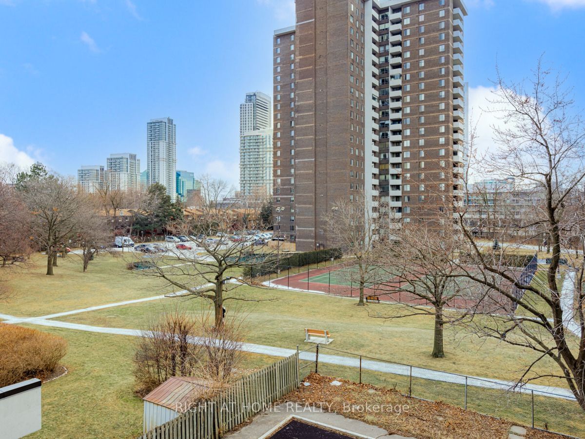 5 Old Sheppard Avenue Condos, North York, Toronto