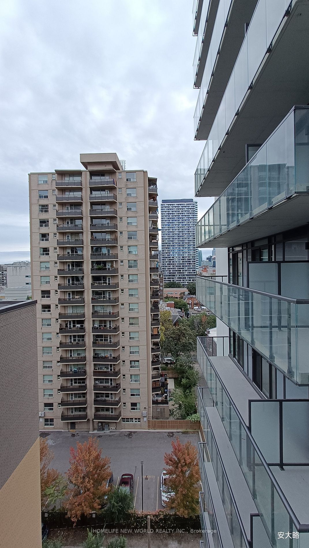 81 Wellesley St E, unit 901 for rent