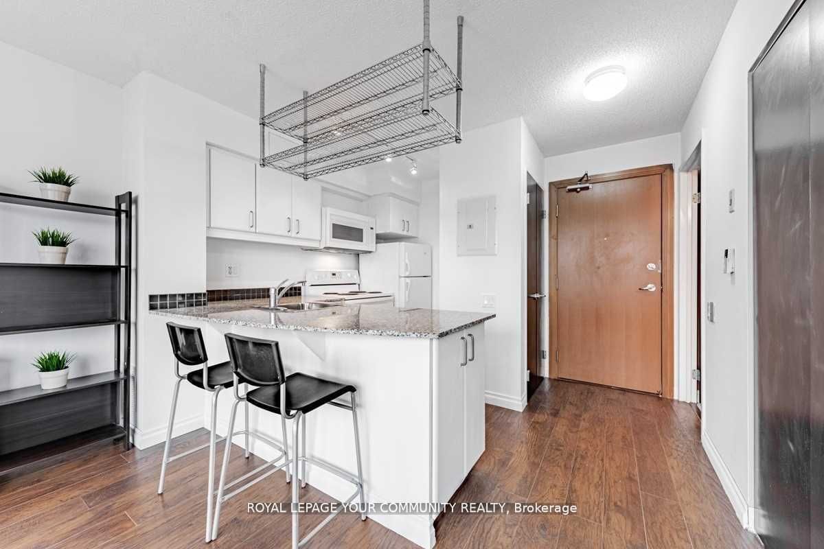 33 sheppard Ave E, unit 2809 for rent