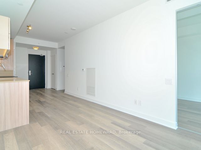 290 Adelaide St W, unit 2407 for rent