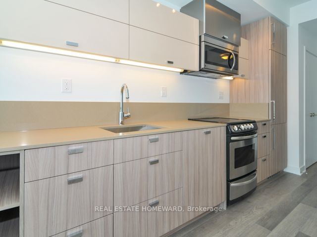 290 Adelaide St W, unit 2407 for rent