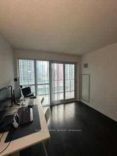 5162 Yonge St N, unit 1111 for rent