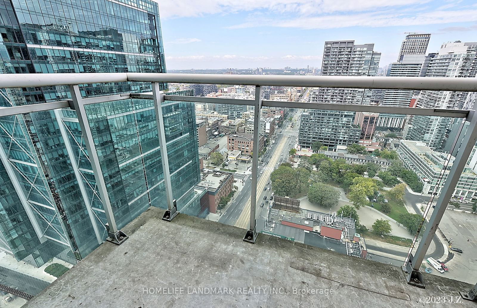 397 Front St W, unit PH03 for rent