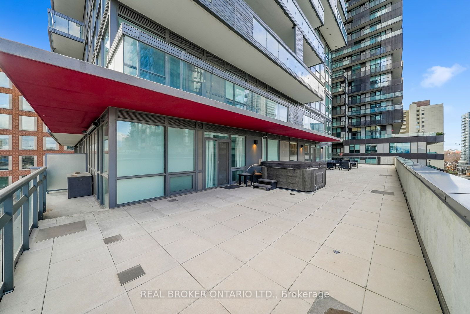 39 Roehampton Ave, unit 508 for rent