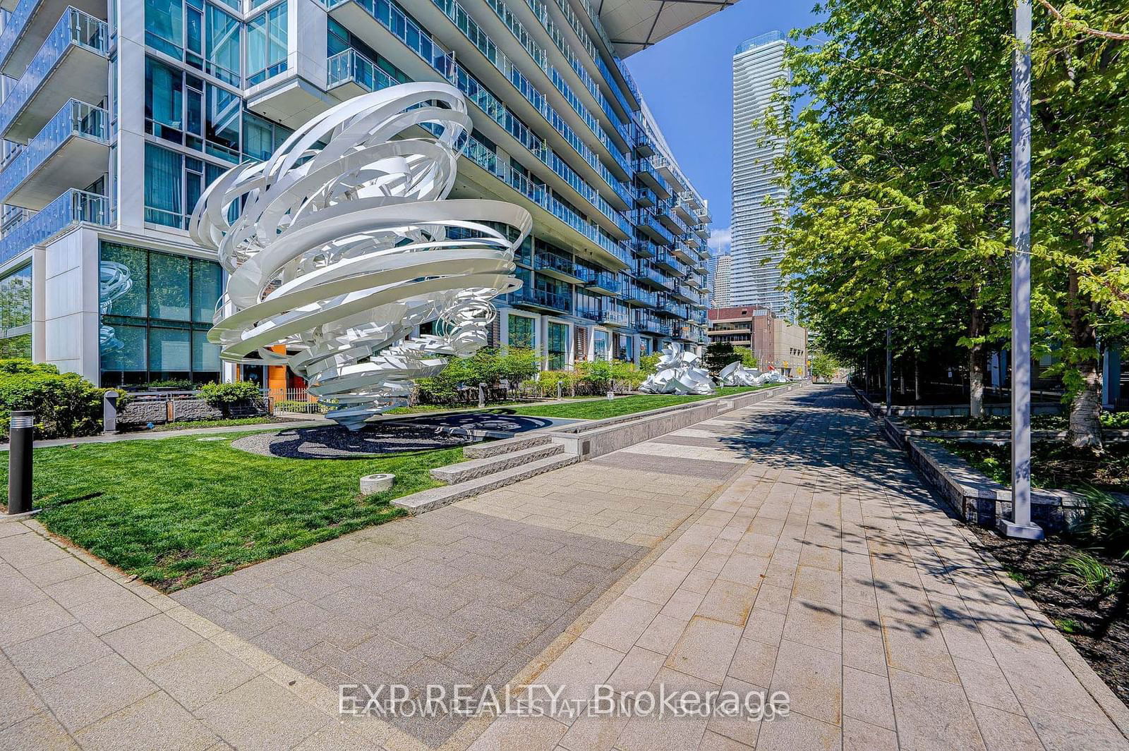 39 Queens Quay E, unit 101 for sale