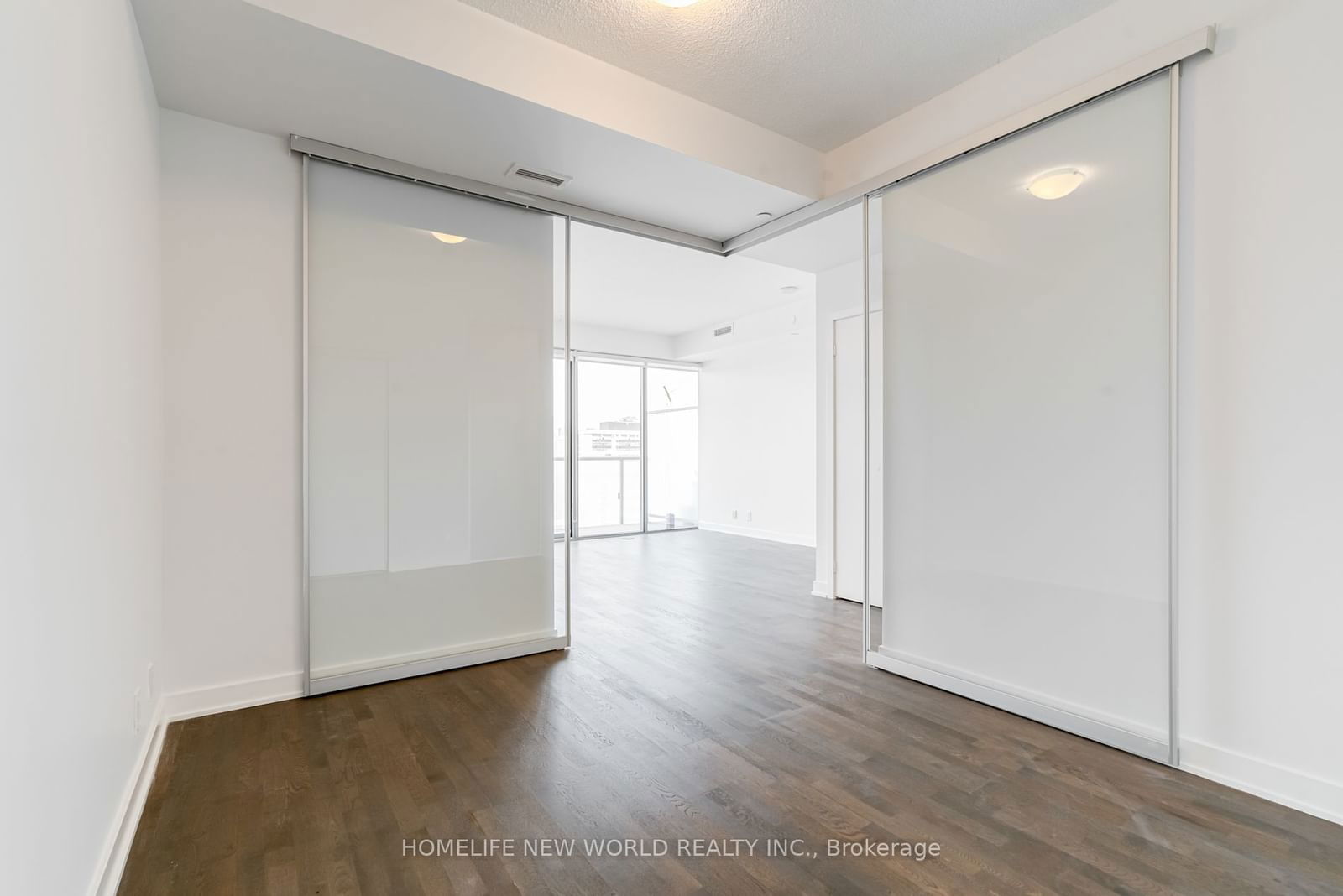 1815 Yonge St, unit 1805 for sale