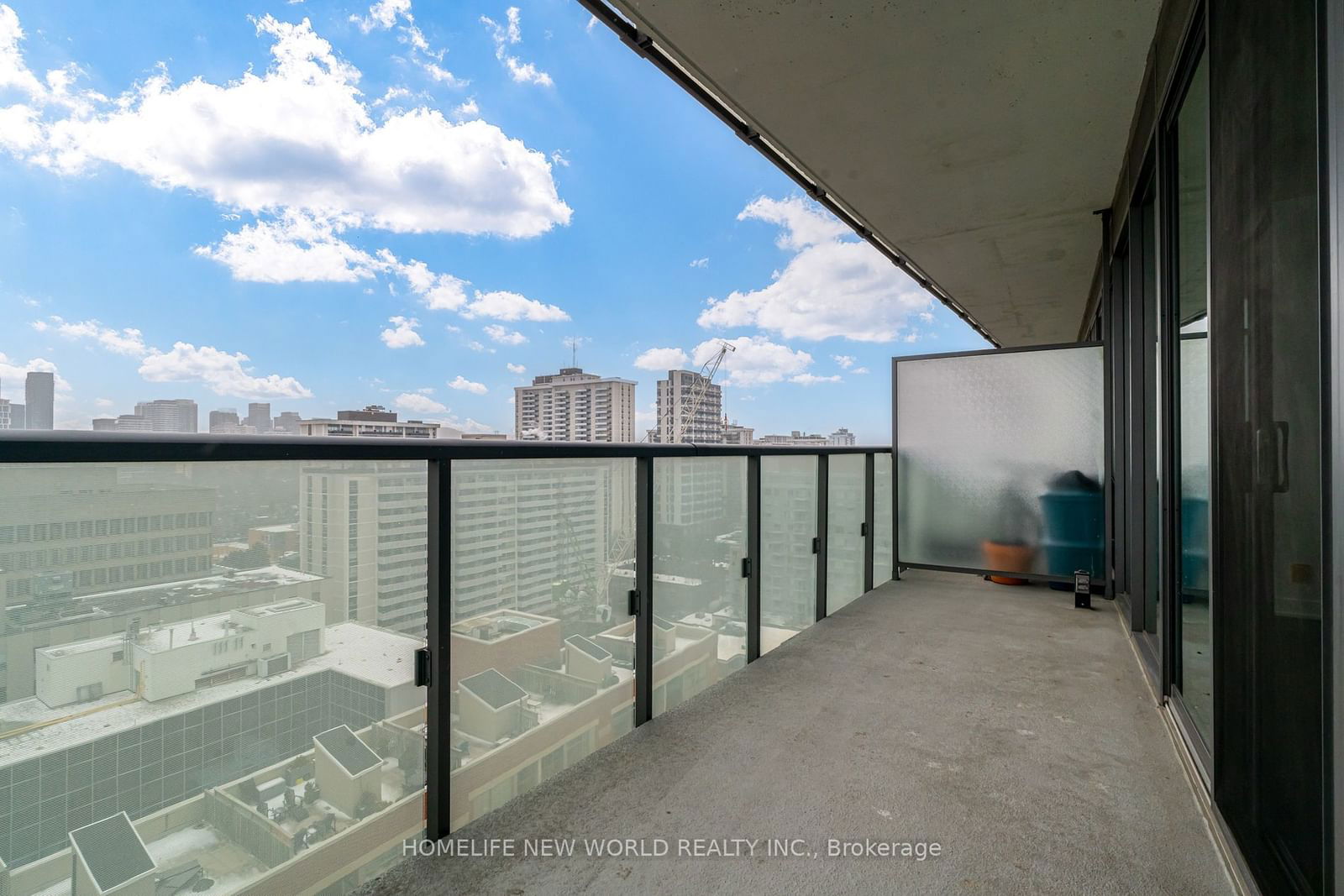 1815 Yonge St, unit 1805 for sale