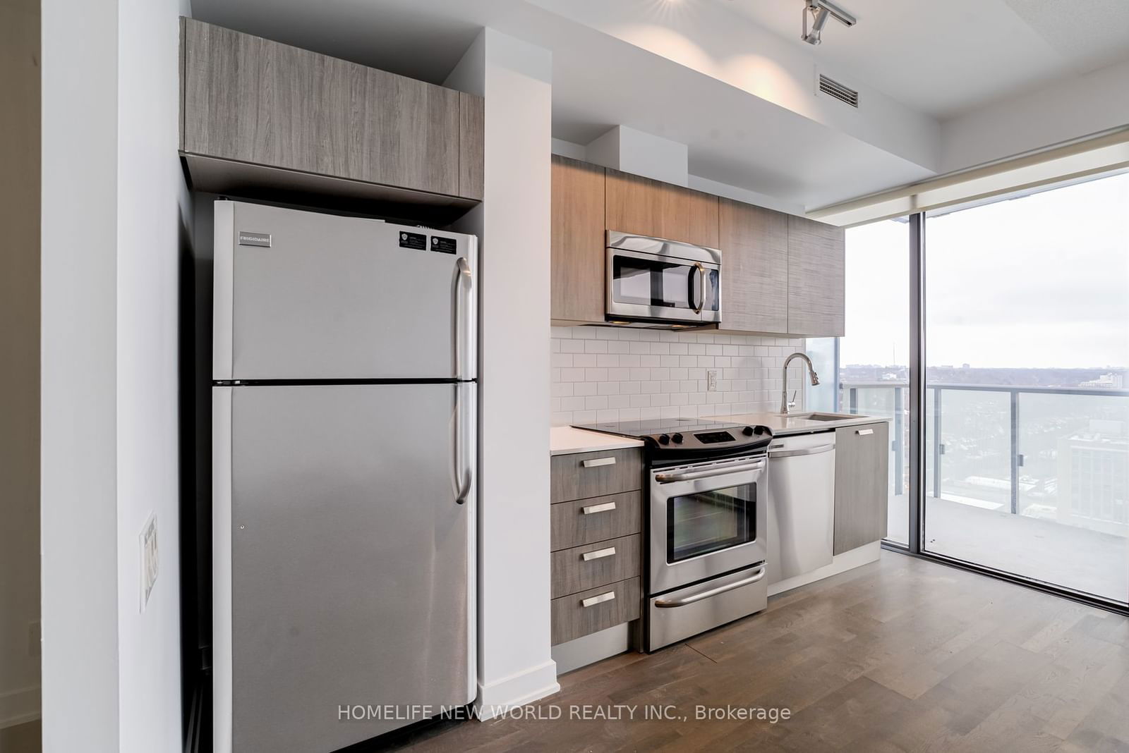 1815 Yonge St, unit 1805 for sale