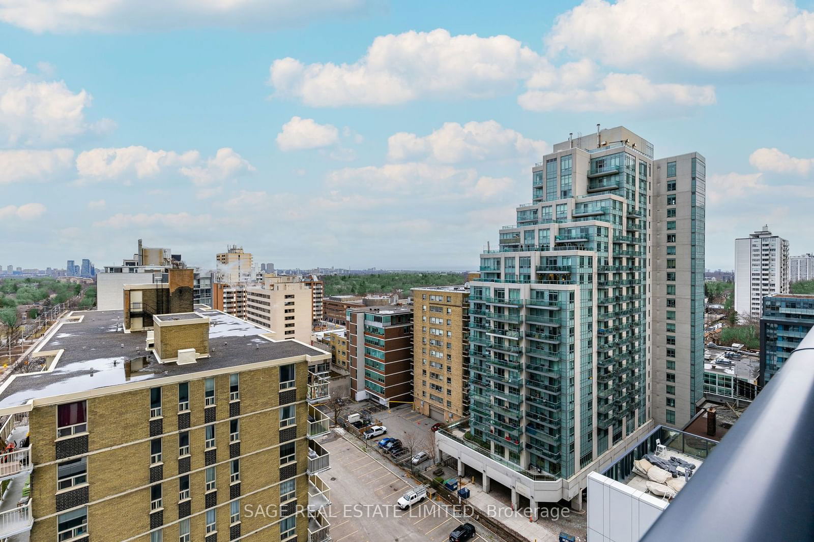 185 Roehampton Ave, unit 1106 for sale