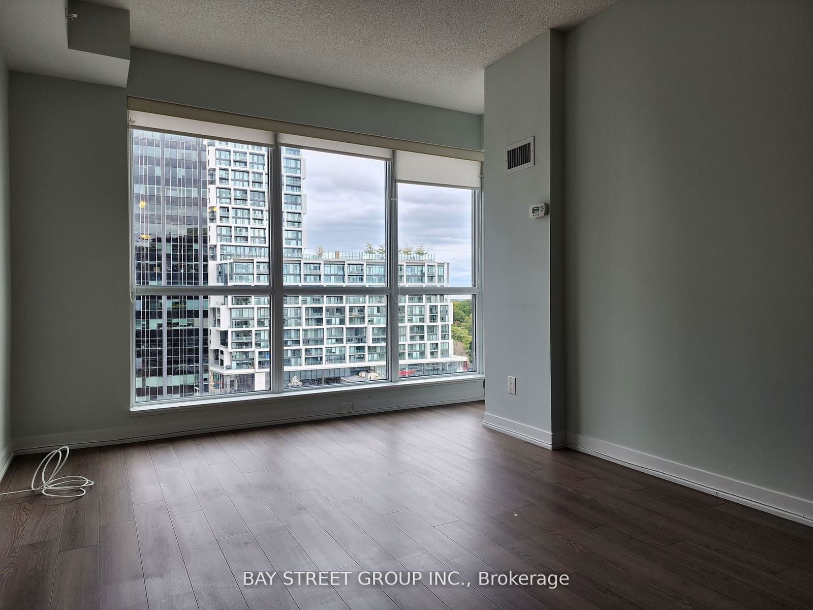 60 Berwick Ave, unit 1212 for rent