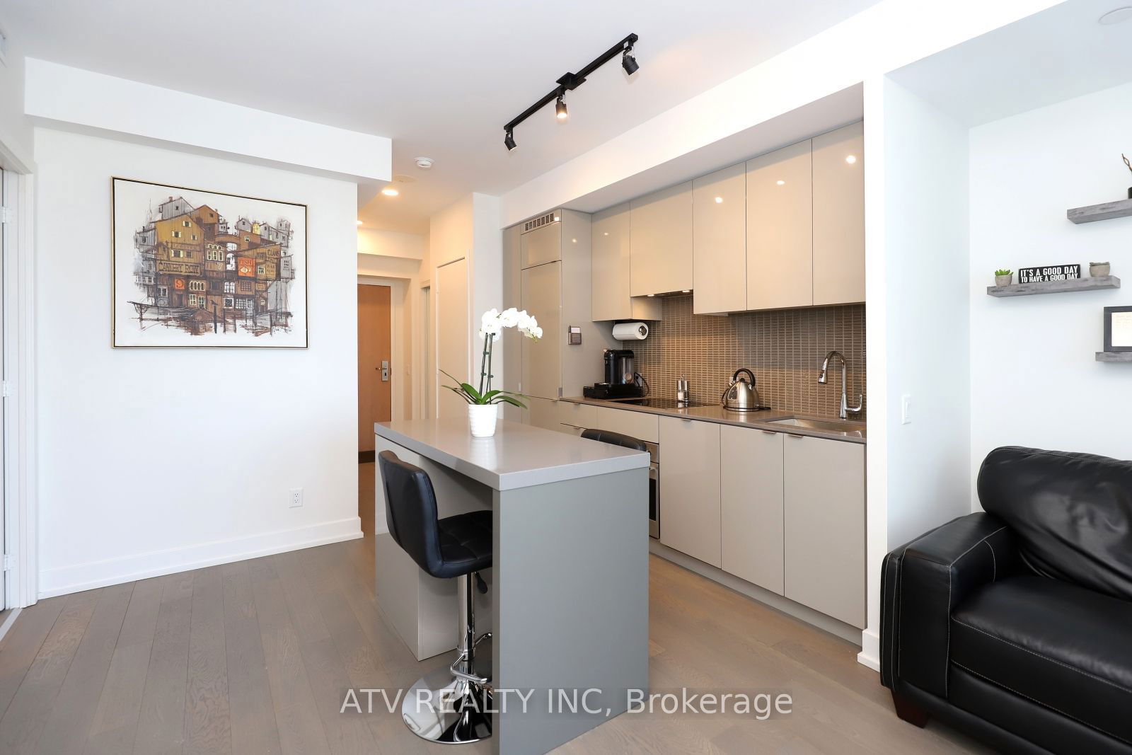 7 Grenville St, unit 5313 for rent