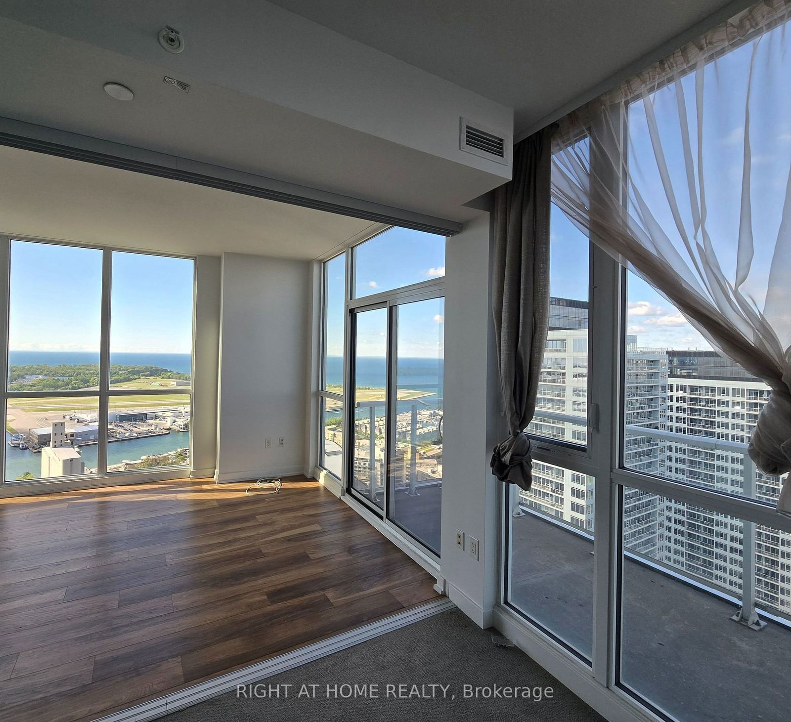 75 Queens Wharf Rd, unit 4708 for rent