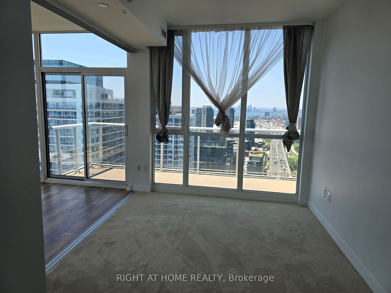 75 Queens Wharf Rd, unit 4708 for rent