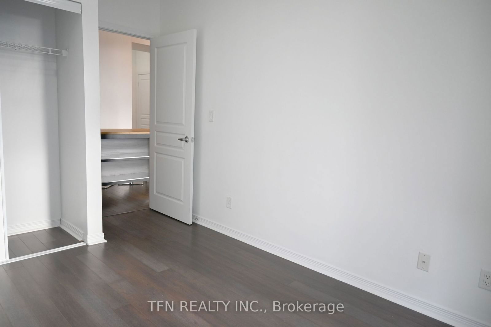 352 Front St W, unit 2103 for rent