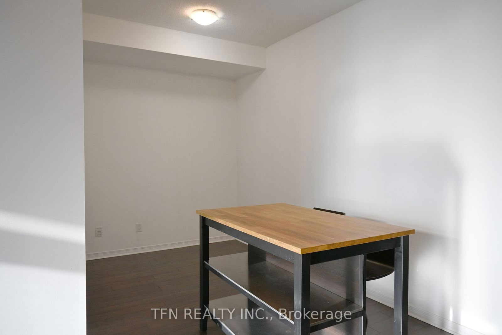 352 Front St W, unit 2103 for rent