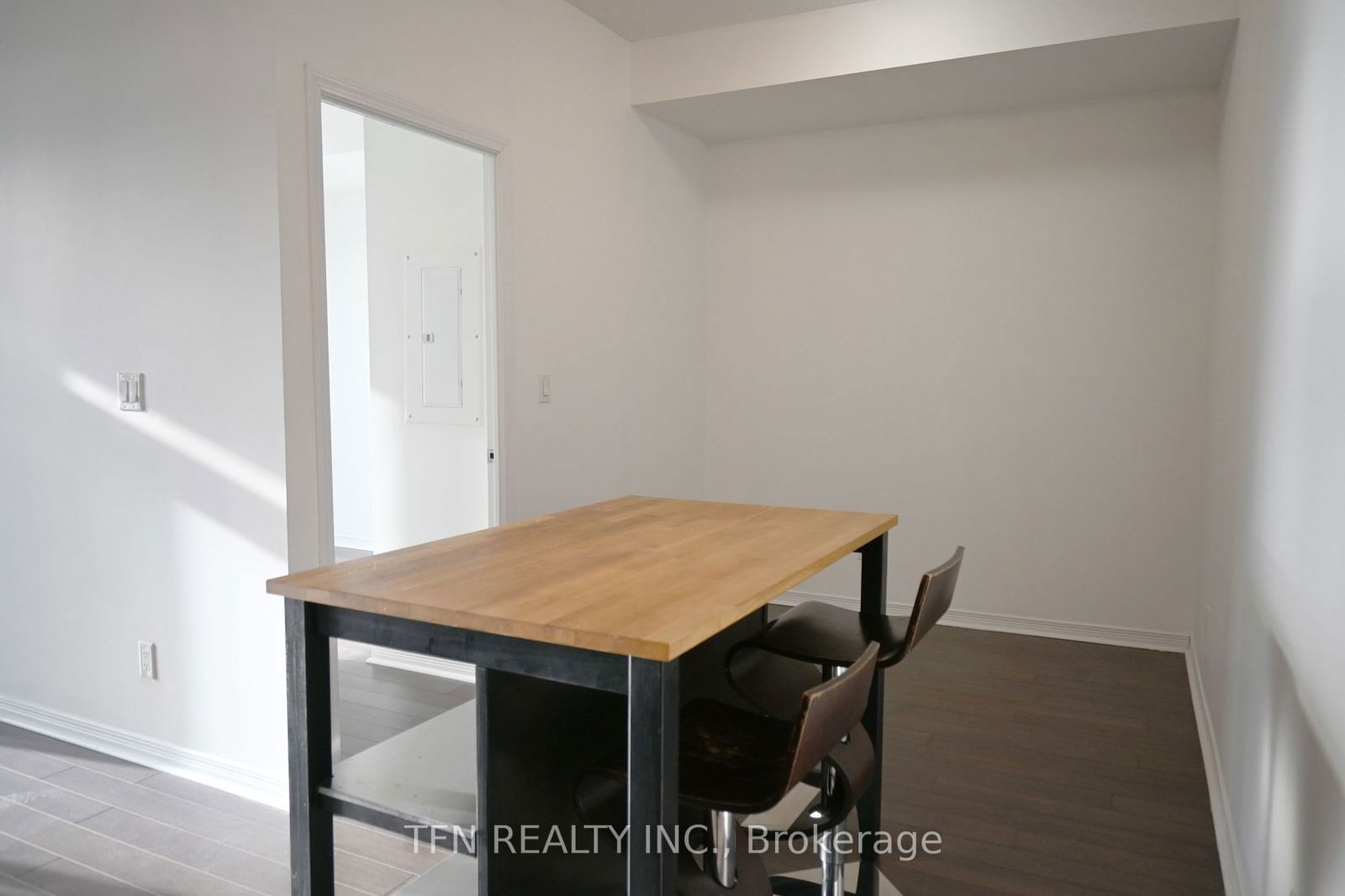 352 Front St W, unit 2103 for rent