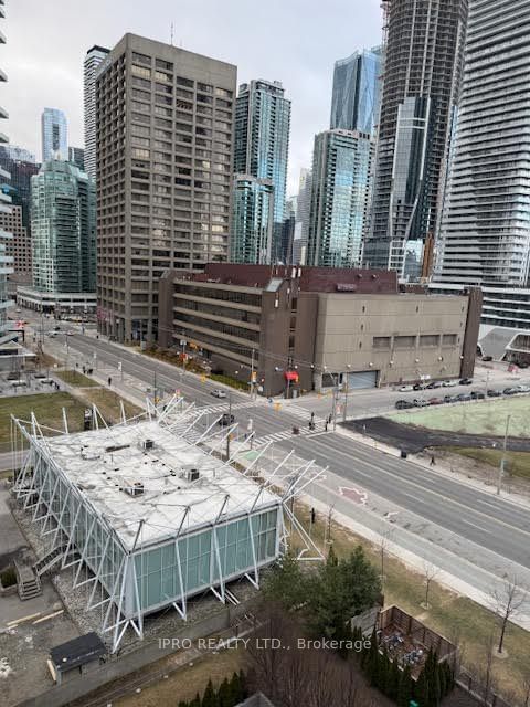 39 QUEENS QUAY E, unit 936 for rent