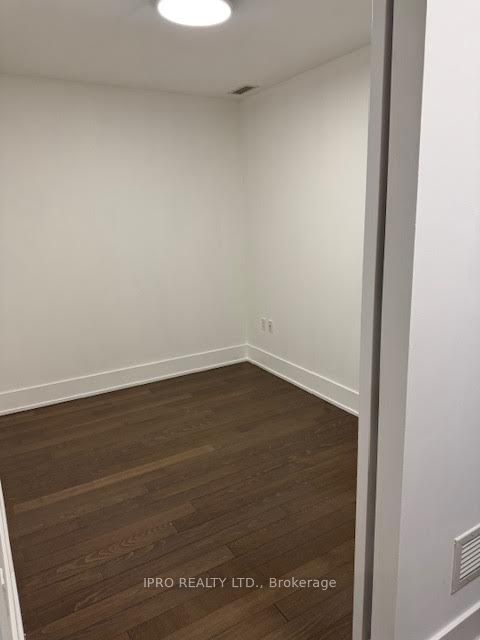 39 QUEENS QUAY E, unit 936 for rent