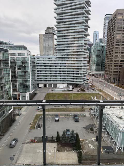 39 QUEENS QUAY E, unit 936 for rent