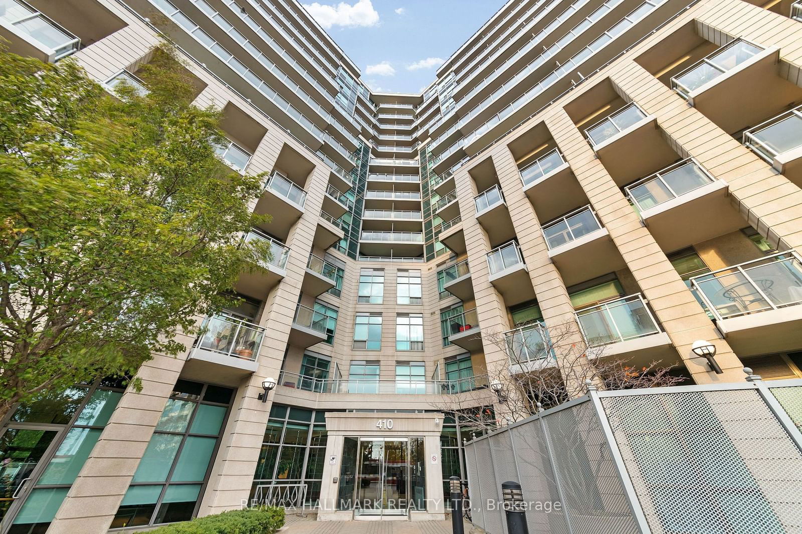 410 Queens Quay W, unit 505 for sale