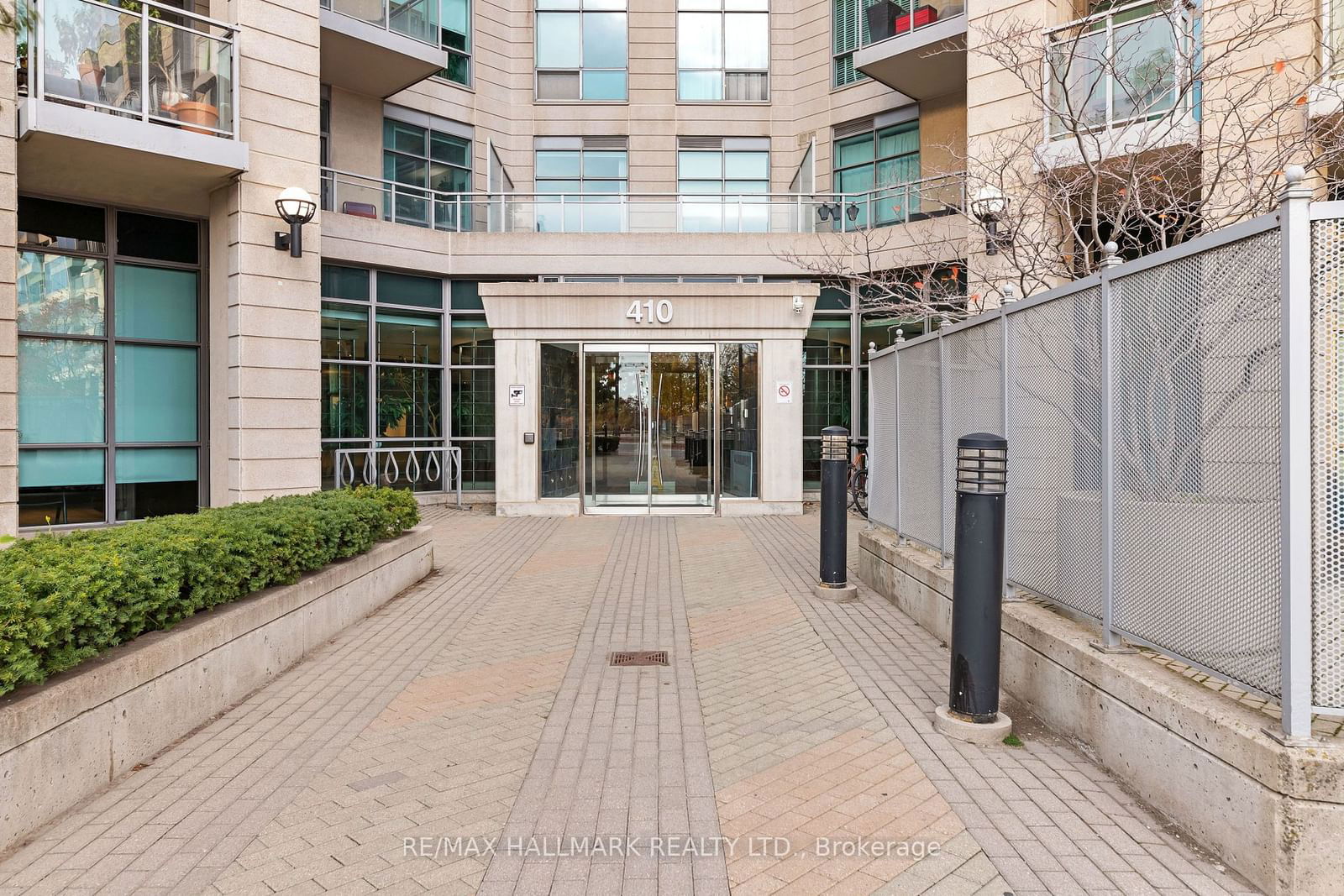 410 Queens Quay W, unit 505 for sale