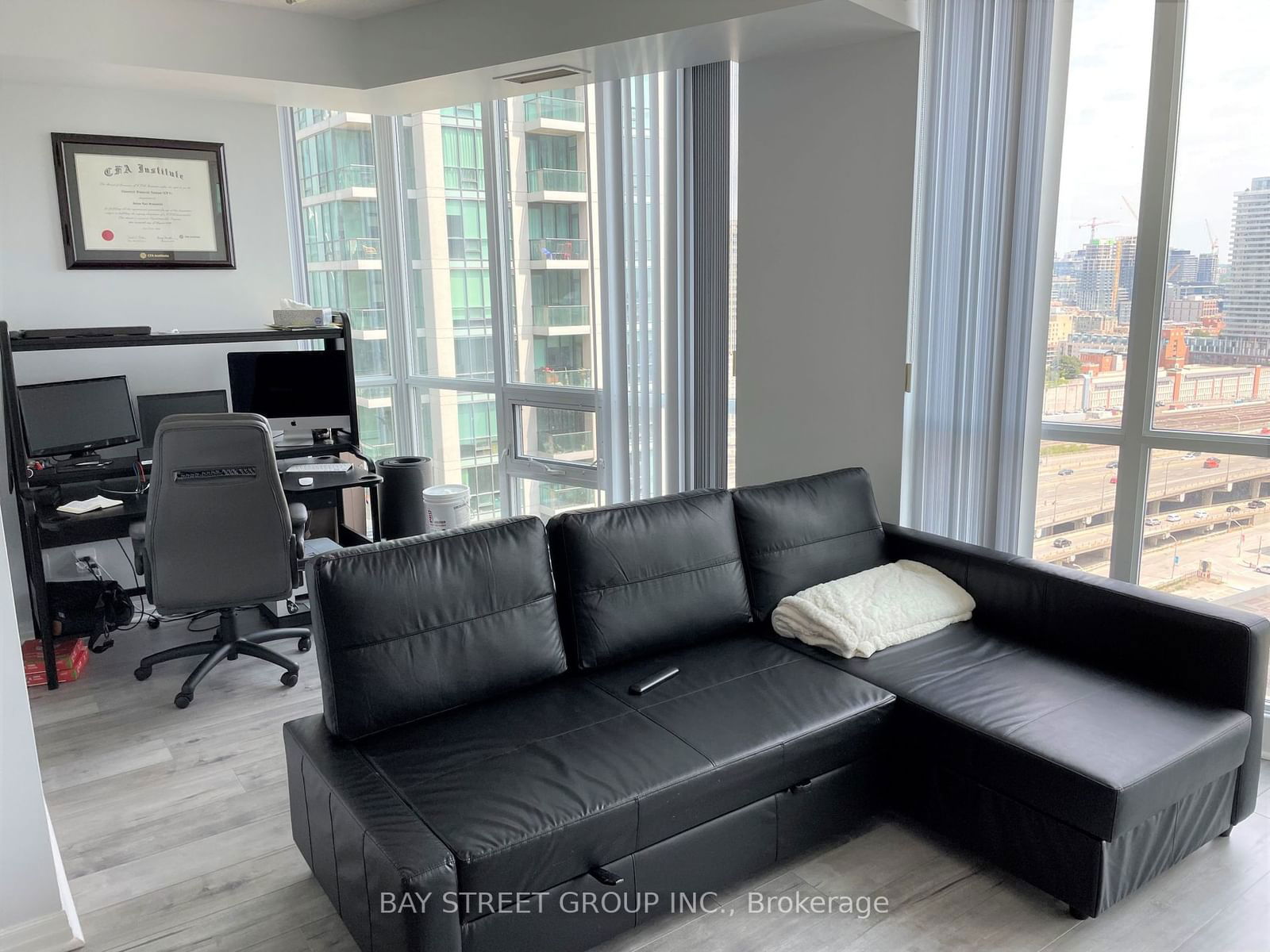 12 Yonge St, unit 2304 for rent