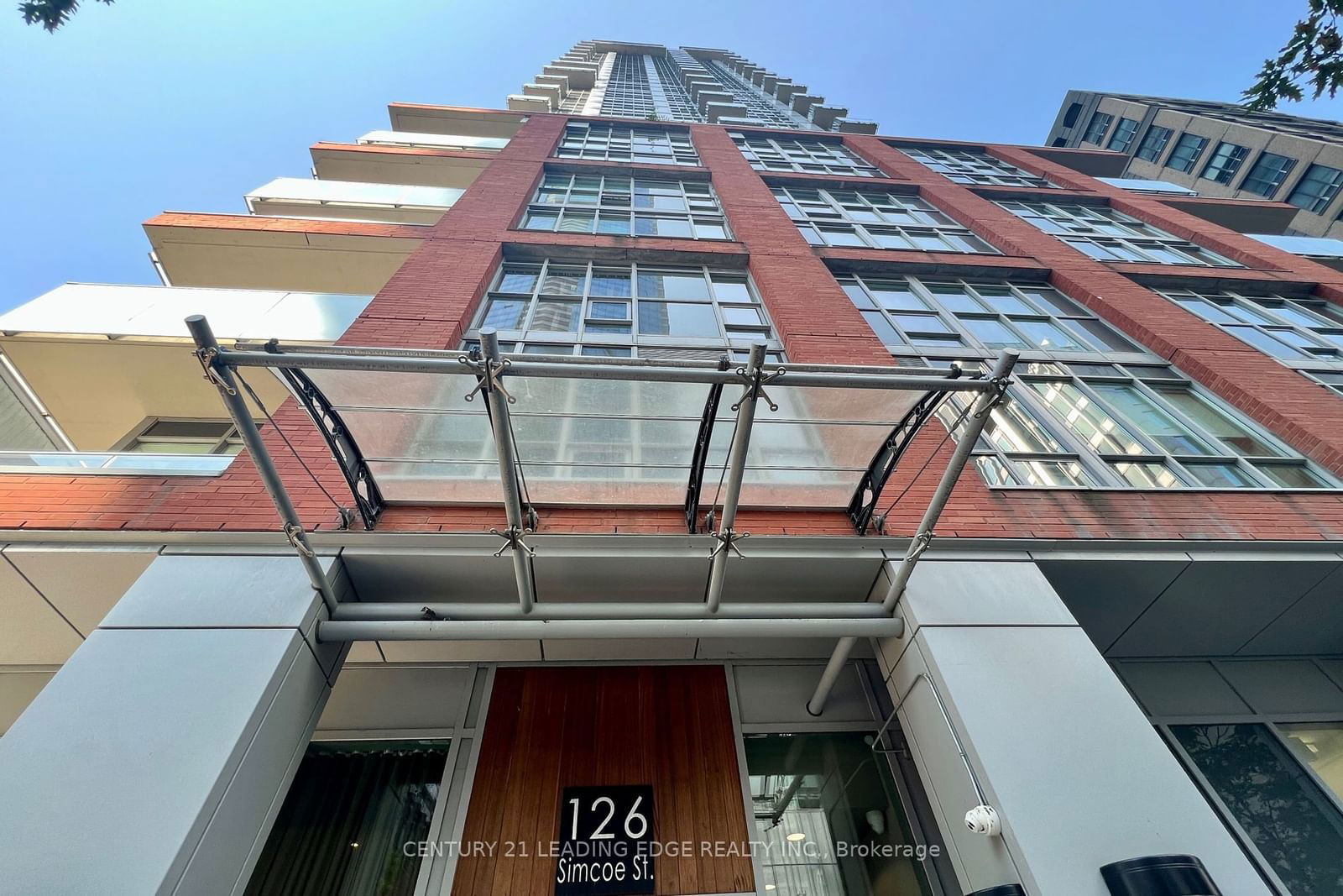 126 Simcoe St, unit 1508 for rent