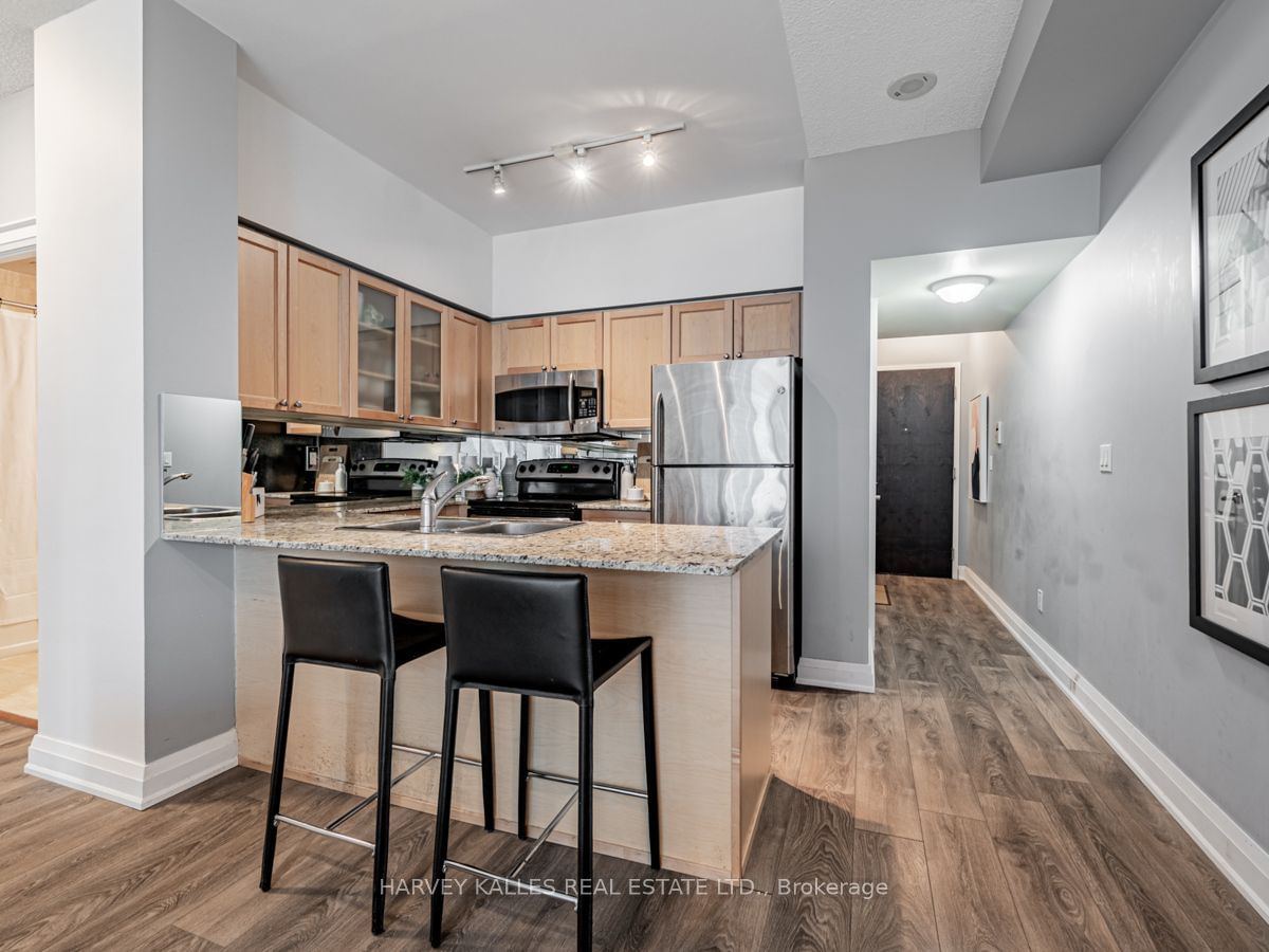 761 Bay St, unit 3313 for sale