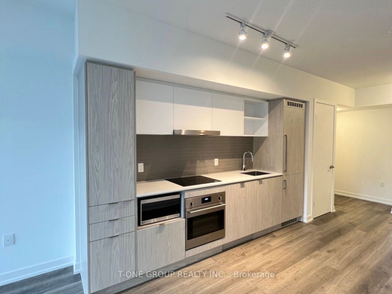 55 Cooper St, unit 3710 for rent