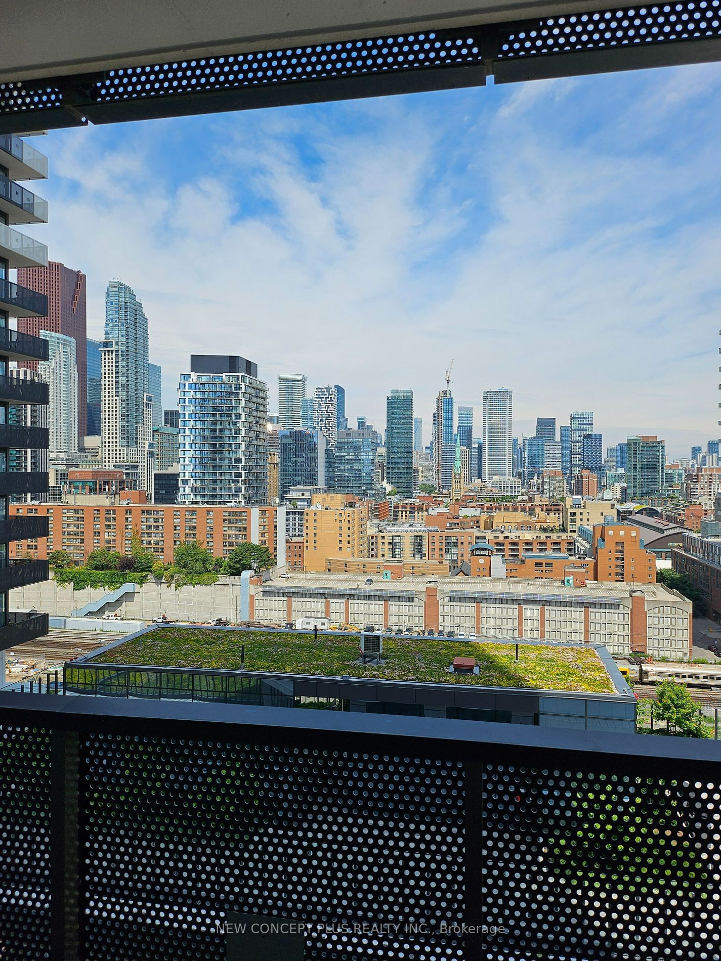 138 Downes St, unit 1802 for sale