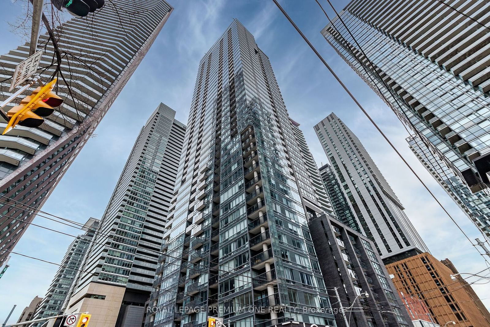 295 Adelaide St, unit 606 for sale