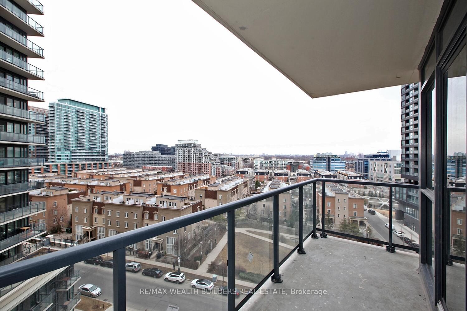 49 East Liberty St, unit 909 for rent