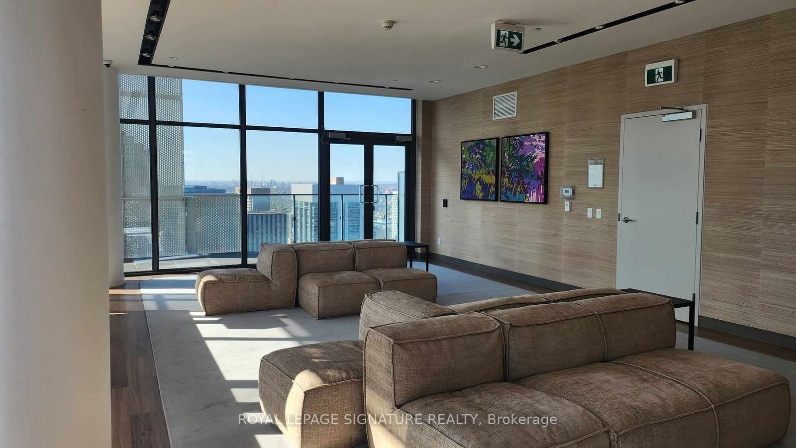 20 Lombard St, unit 4107 for sale