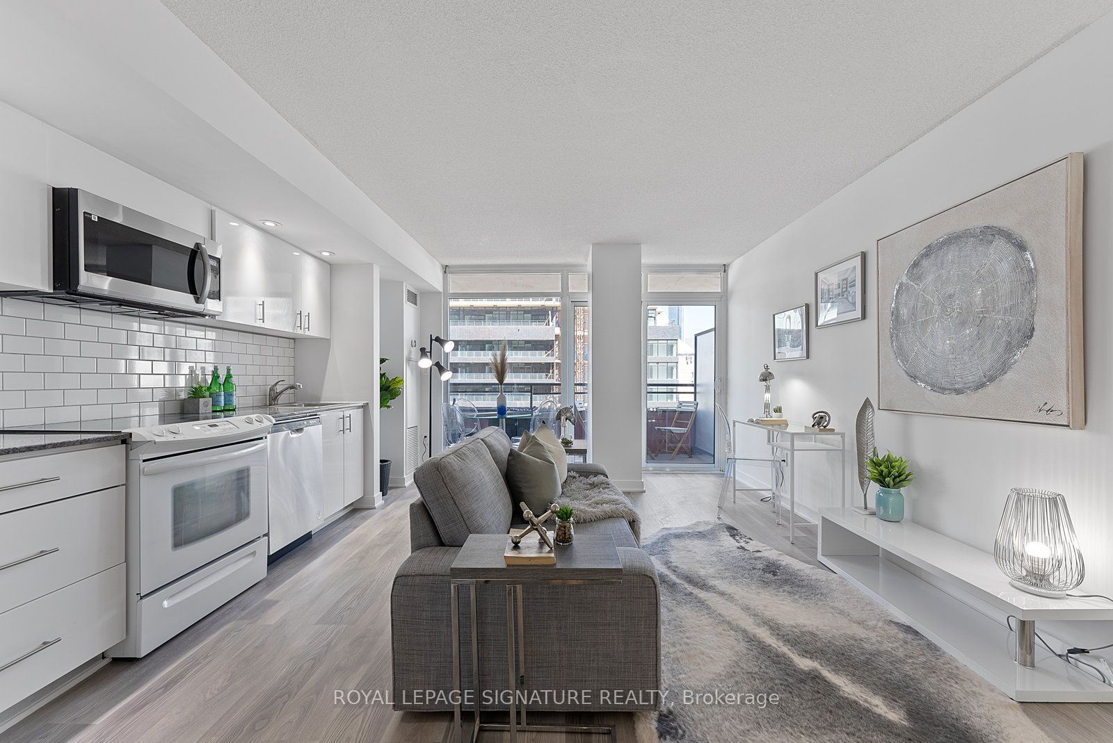 4K Spadina Ave, unit 917 for rent