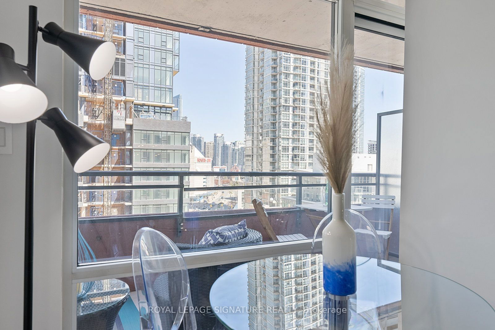 4K Spadina Ave, unit 917 for rent