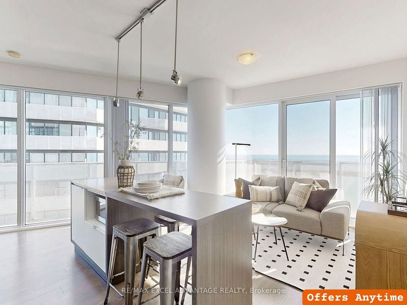 100 Harbour St, unit 6707 for sale