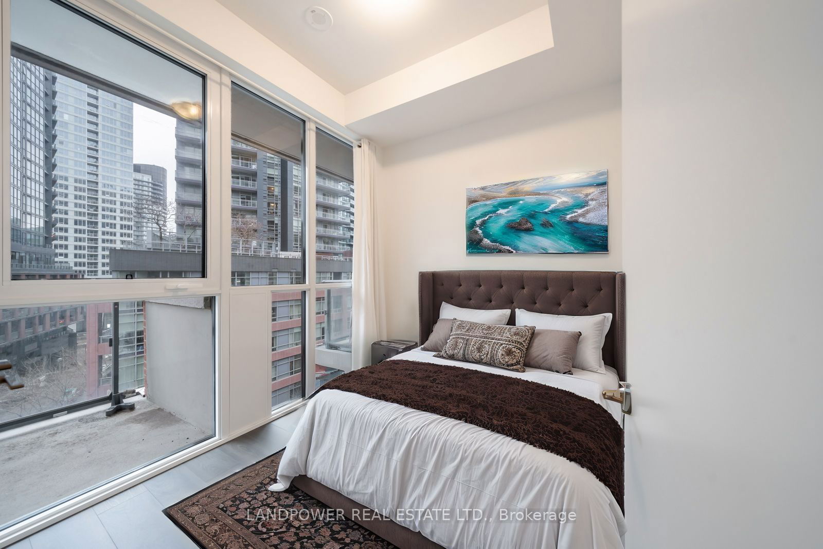 38 Iannuzzi St, unit 741 for sale