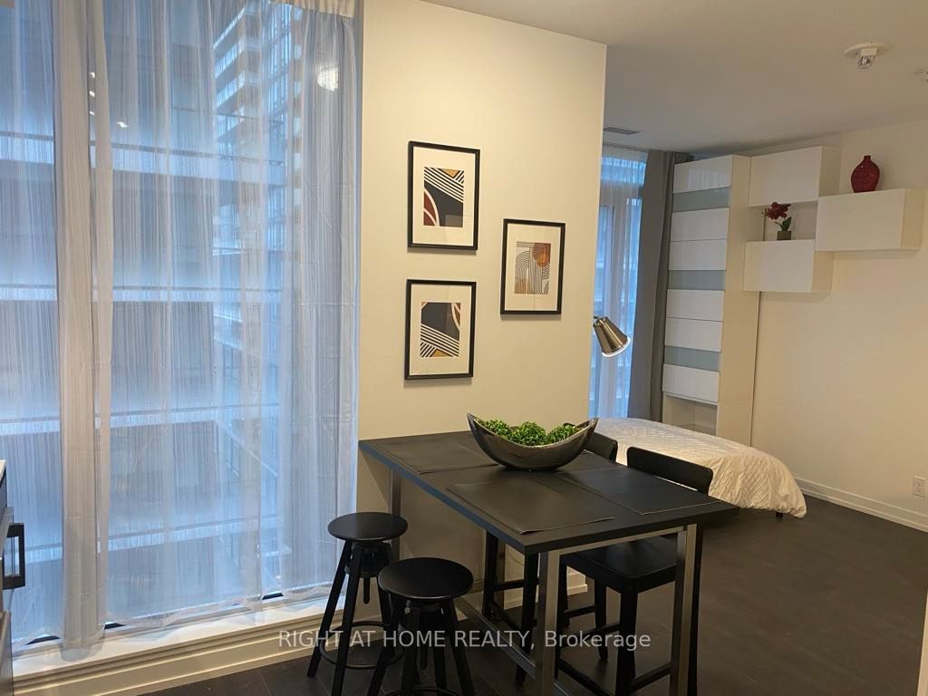 55 Mercer St, unit 1806 for rent