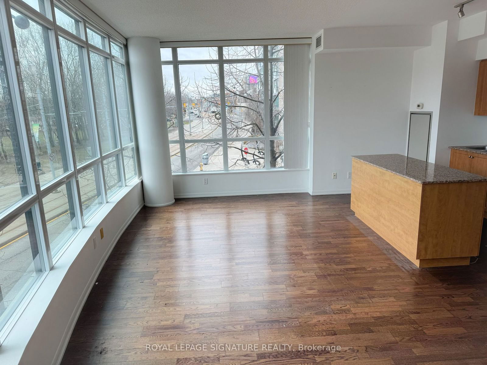 215 Fort York Blvd, unit 209 for rent