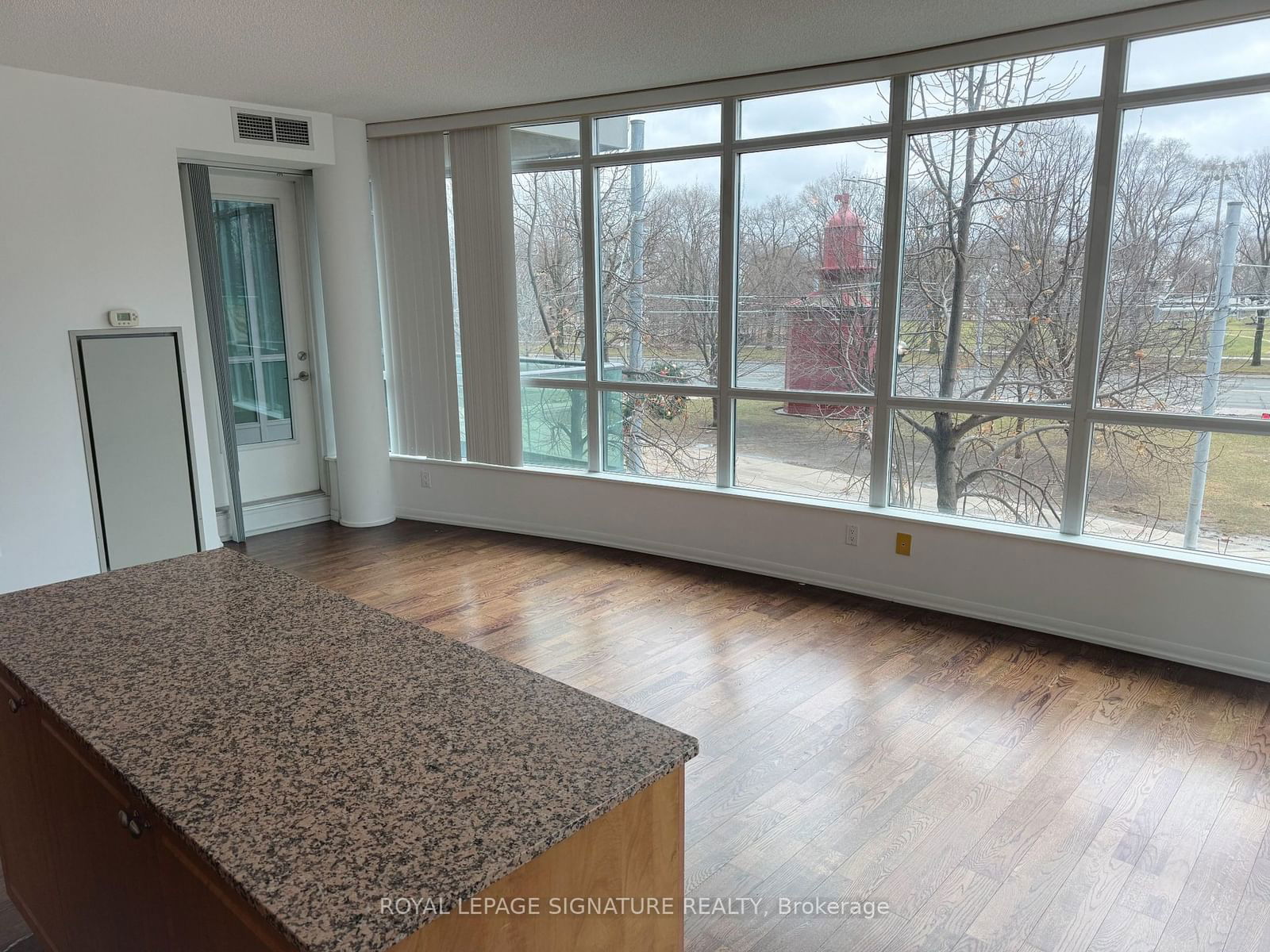 215 Fort York Blvd, unit 209 for rent