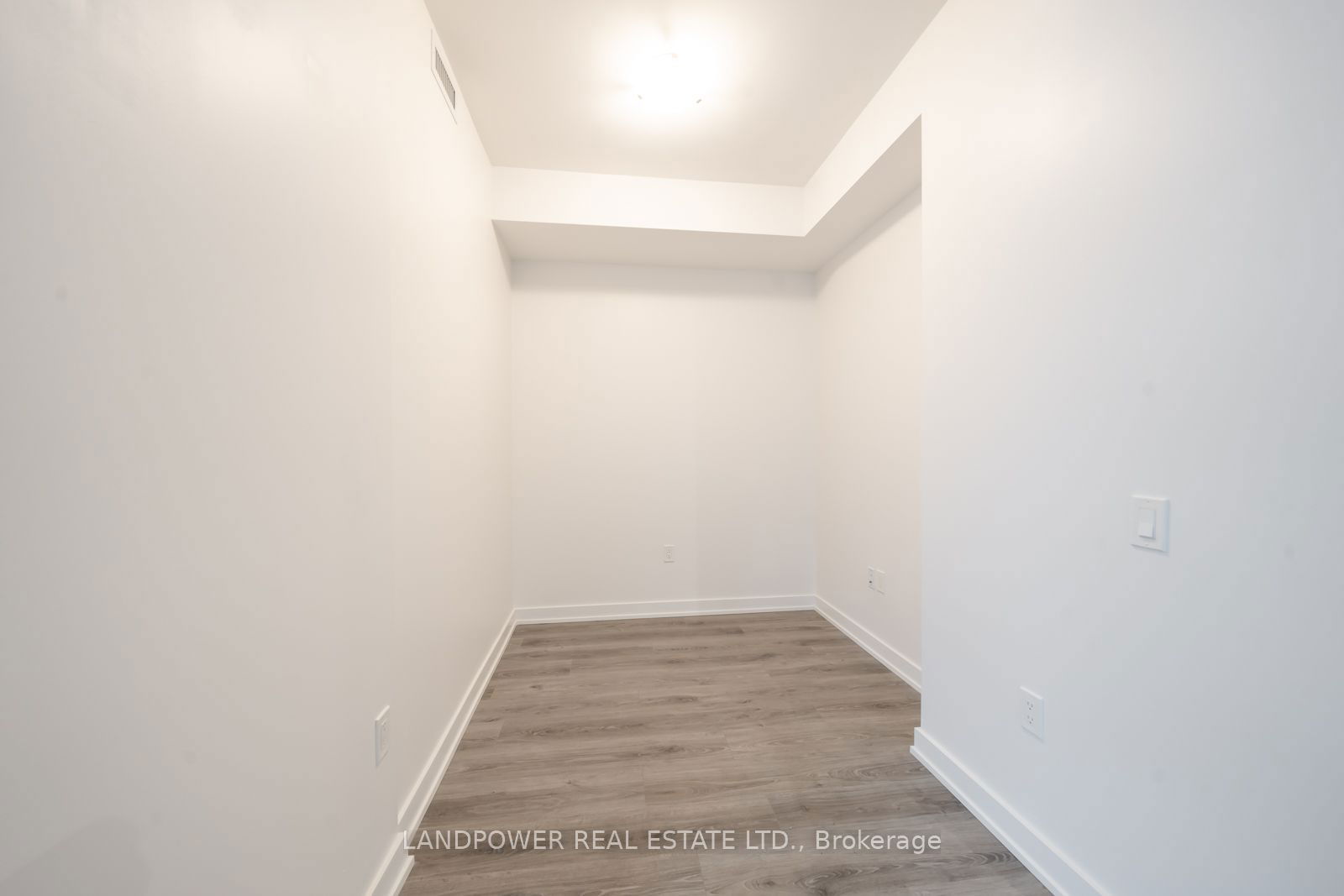 38 Iannuzzi St, unit 641 for rent