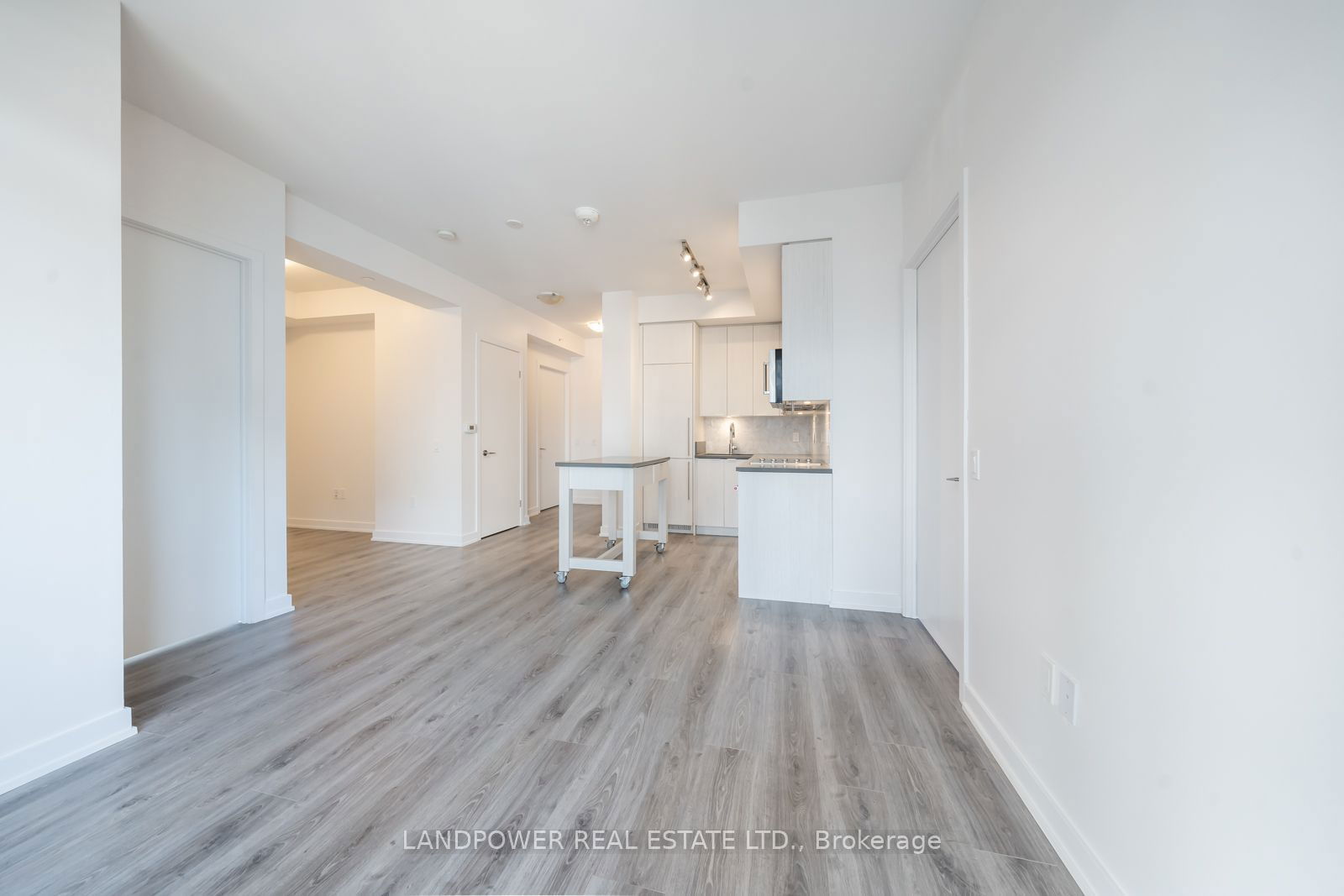 38 Iannuzzi St, unit 641 for rent