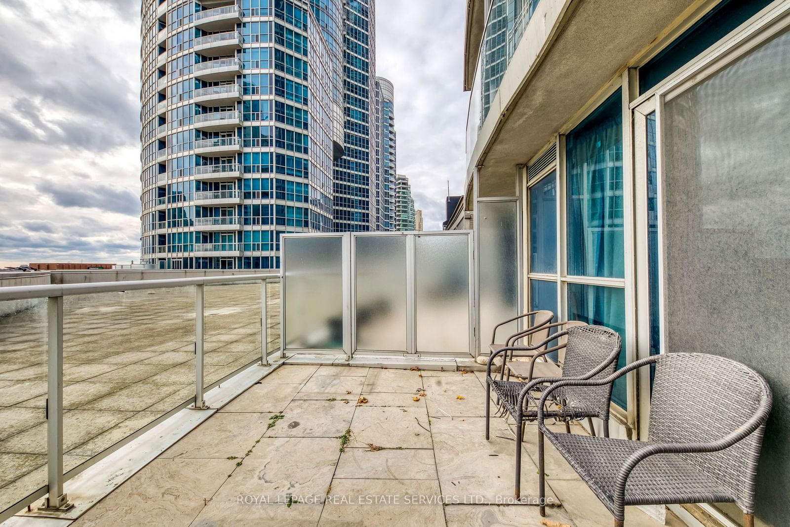 8 York St, unit 408 for rent