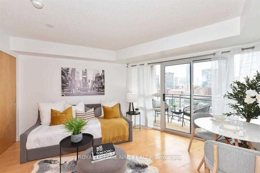 255 Richmond St E, unit 1211 for sale