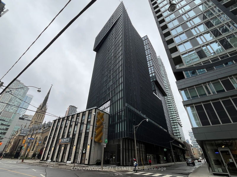 60 Shuter St, unit 811 for rent