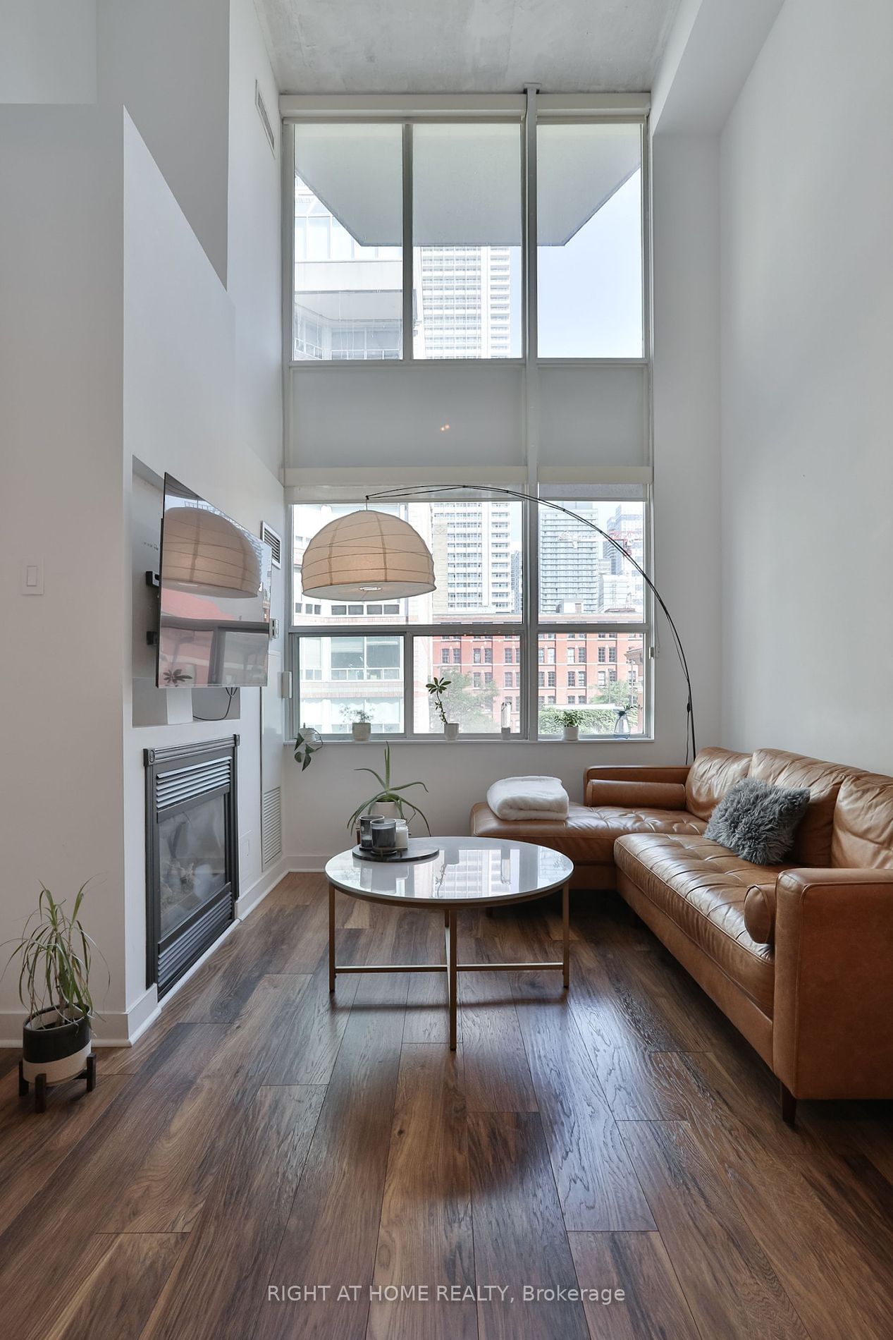 Absolute Lofts, Downtown, Toronto