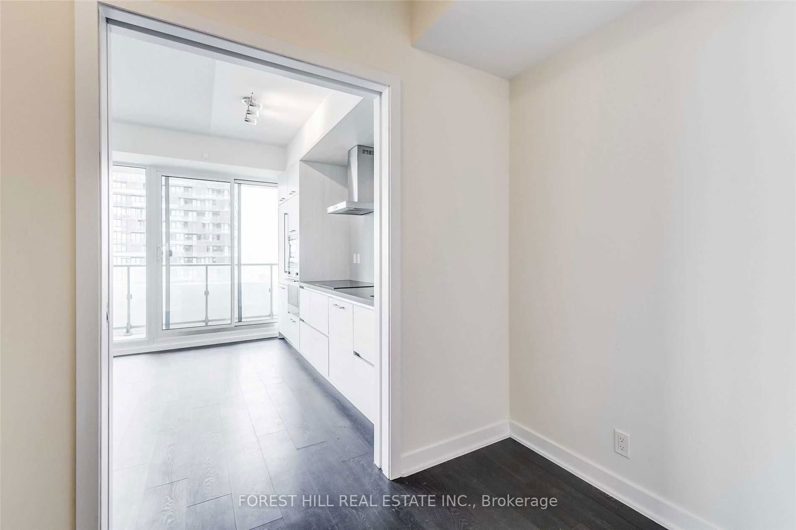 2221 Yonge St, unit 5101 for rent